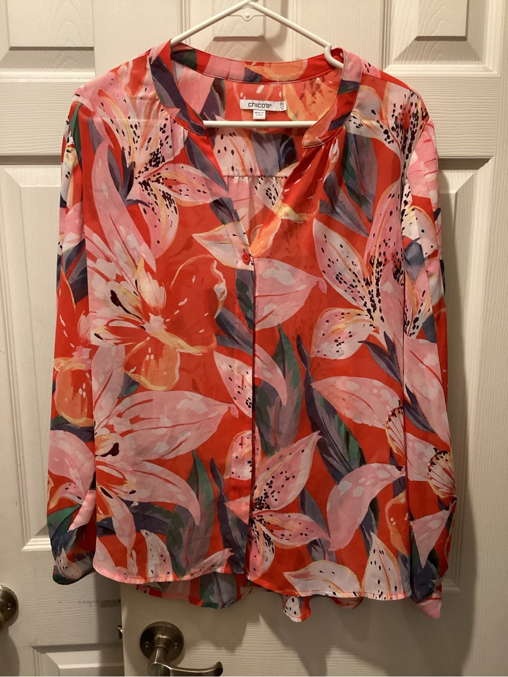 Chico's Coral, Pink & Red Floral Button-Up Blouse